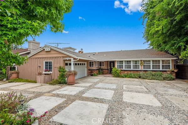 15445 Camarillo ST, Sherman Oaks, CA 91403