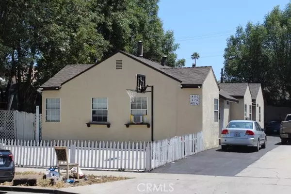 Van Nuys, CA 91401,14152 Friar ST