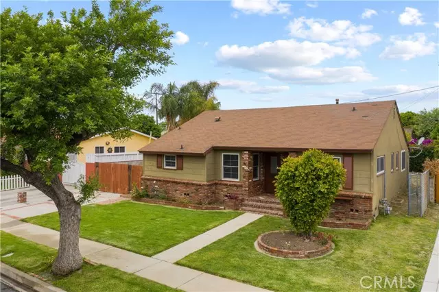 7915 Wish AVE, Lake Balboa, CA 91406