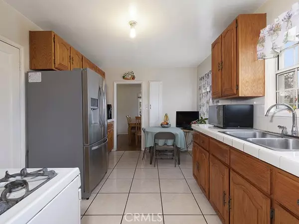 Inglewood, CA 90303,11511 Simms AVE