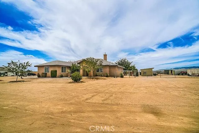 1643 76th ST, Rosamond, CA 93560