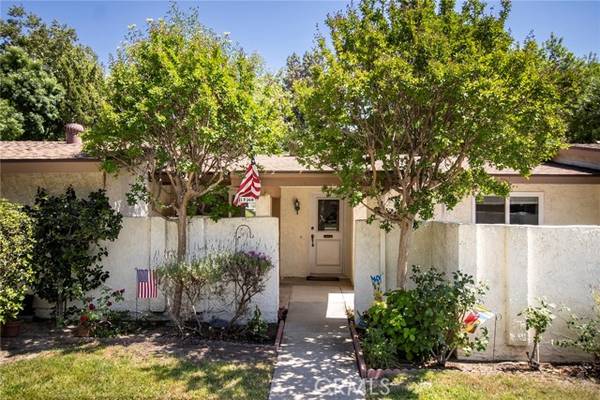 19368 Avenue Of The Oaks, Newhall, CA 91321