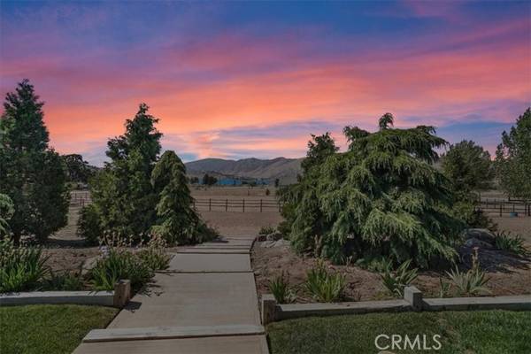 19407 Cavalier CT, Tehachapi, CA 93561