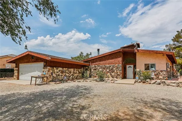 10448 Monte Vista RD, Phelan, CA 92371