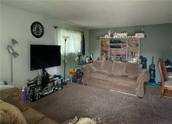 Port Hueneme, CA 93041,686 W Hemlock ST