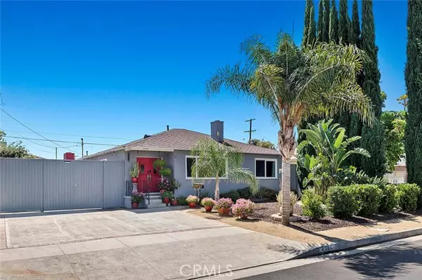 Van Nuys, CA 91411,6304 Peach AVE