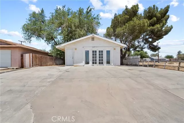 1571 W Rosamond BLD, Rosamond, CA 93560