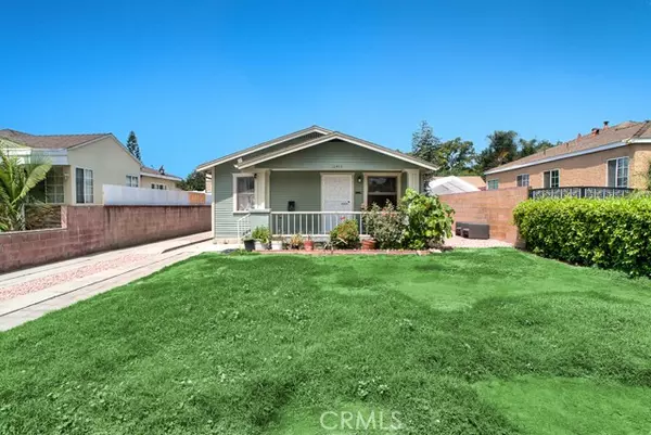 South Gate, CA 90280,10415 Walnut AVE