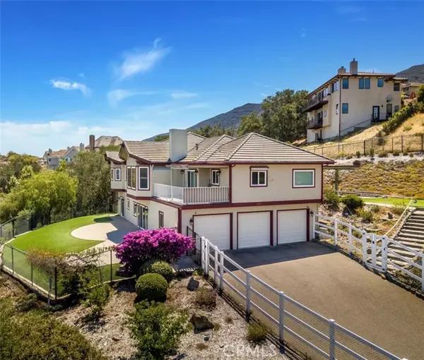 Newbury Park, CA 91320,390 Donlin RD