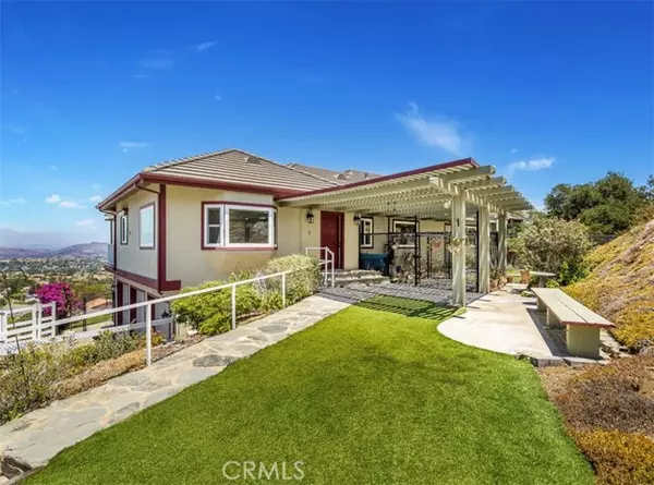 Newbury Park, CA 91320,390 Donlin RD