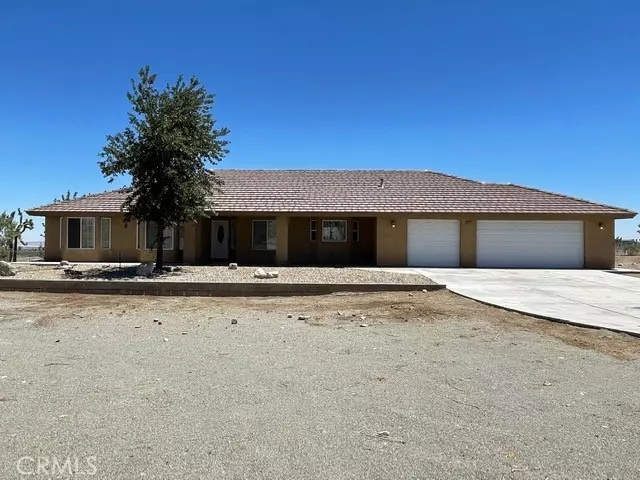 2420 Bear Valley RD, Phelan, CA 92371