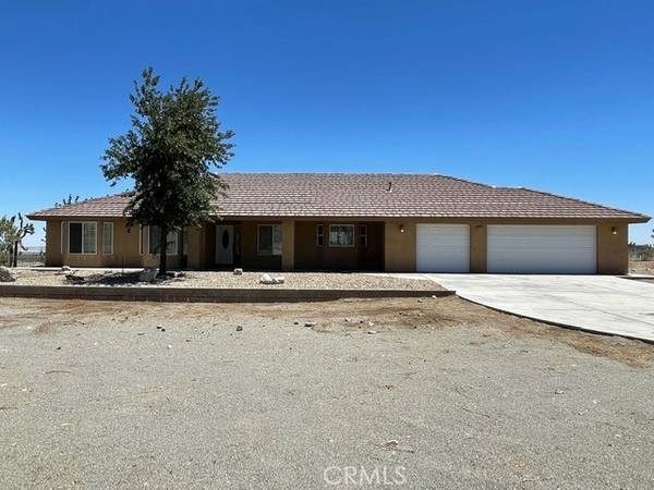 2420 Bear Valley RD, Phelan, CA 92371