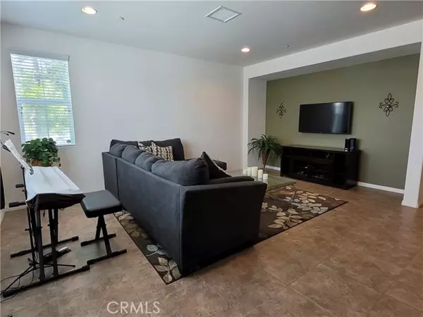 Oxnard, CA 93036,713 Garonne ST