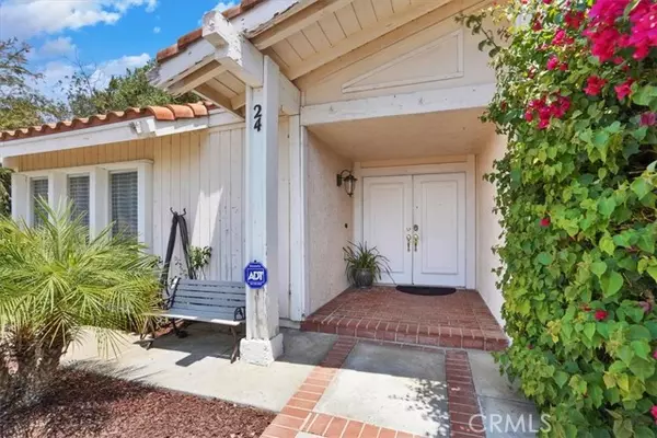 Newbury Park, CA 91320,24 Cedar Crest CT