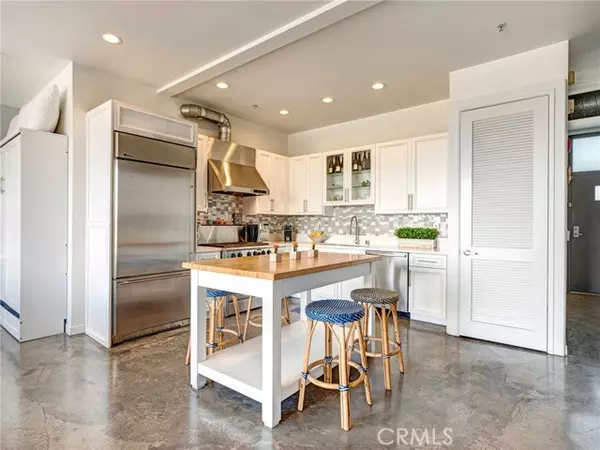 Santa Monica, CA 90401,1544 12th ST 303