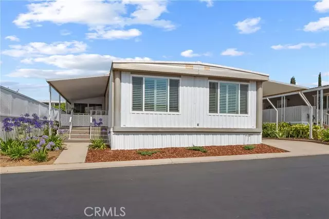 28 Pringle CT 28, Newbury Park, CA 91320