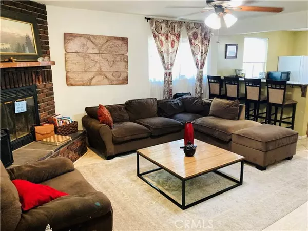 Van Nuys, CA 91405,6937 Matilija AVE