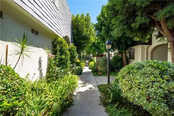 Toluca Lake, CA 91602,10845 Blix ST 3