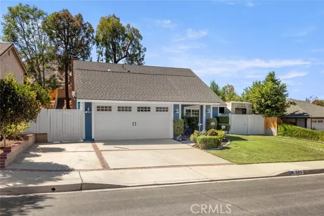 585 Los Vientos DR, Newbury Park, CA 91320