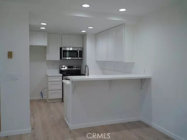 3414 Sunset LN, Oxnard, CA 93035