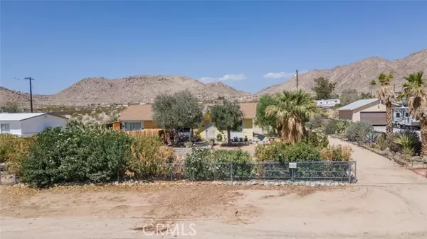 Joshua Tree, CA 92252,4762 Avenida Del Sol