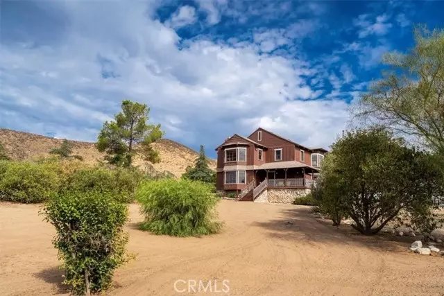 10821 Los Jordans RD, Agua Dulce, CA 91390