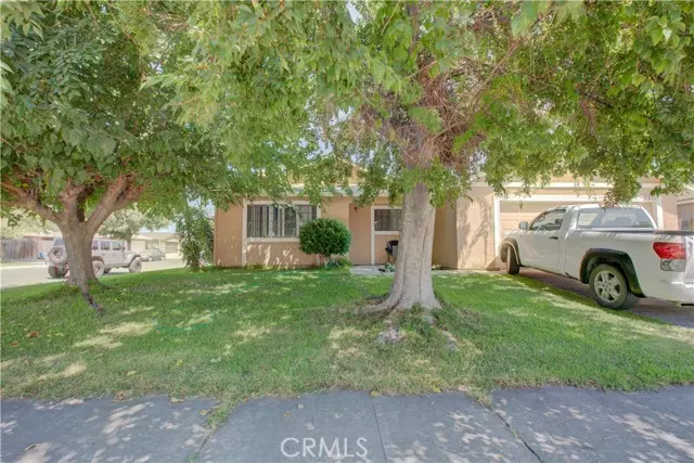 2321 Zinfandel DR, Livingston, CA 95334