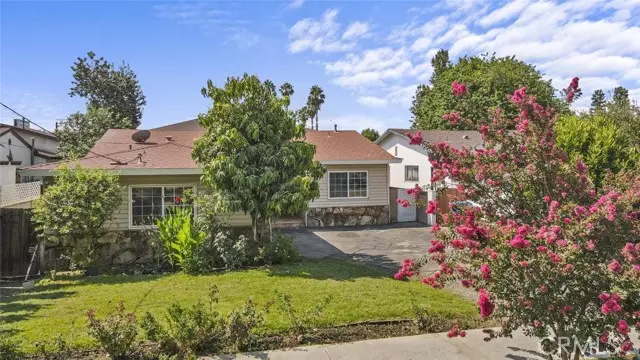 14926 Gilmore ST, Van Nuys, CA 91411