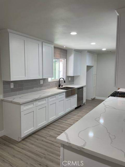 Canoga Park, CA 91304,8210 Rudnick AVE