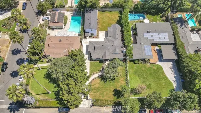 6650 & 6652 Orion AVE, Van Nuys, CA 91406