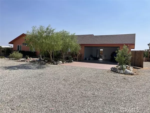 57985 Starlight Mesa RD, Landers, CA 92284