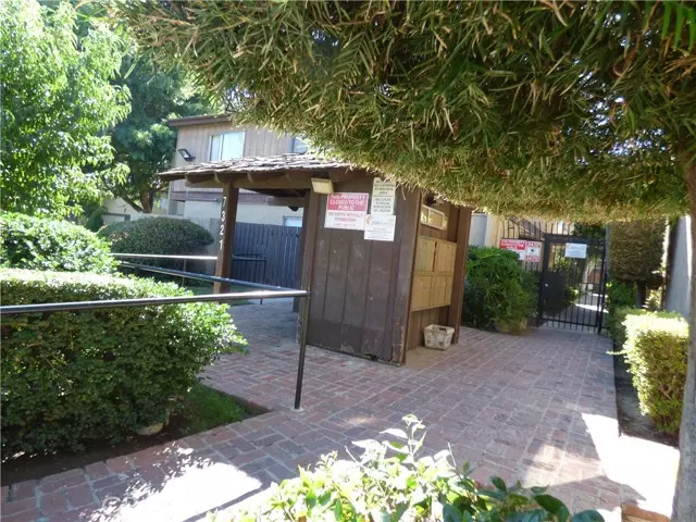 7321 Lennox AVE I7, Van Nuys, CA 91405