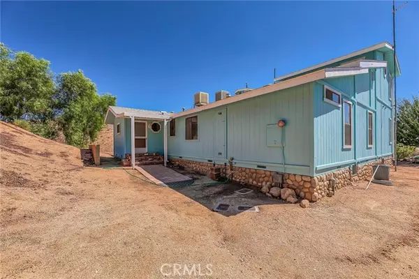 Agua Dulce, CA 91390,30090 Briggs RD