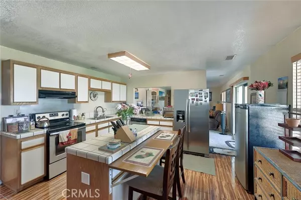 Llano, CA 93544,32019 Crystalaire DR