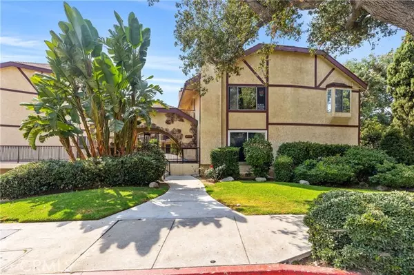2850 Montrose AVE 16, La Crescenta, CA 91214