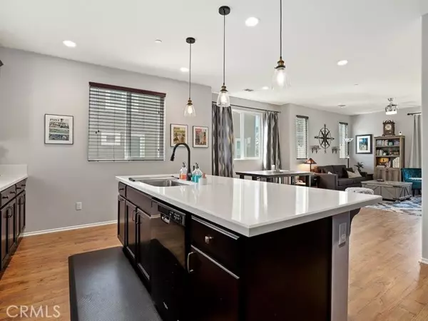 Van Nuys, CA 91405,14721 Sherman WAY