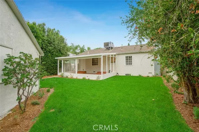 15014 Bassett ST, Van Nuys, CA 91405