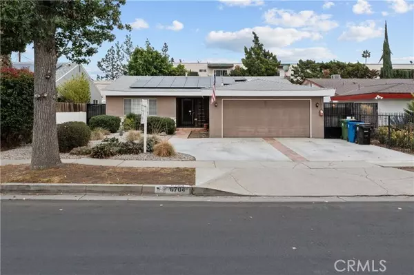 6704 Mammoth AVE, Valley Glen, CA 91405