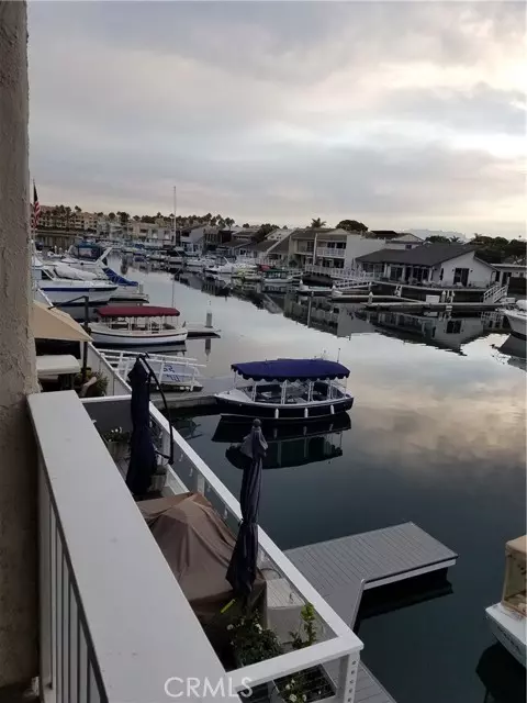 Oxnard, CA 93035,4616 Falkirk Bay