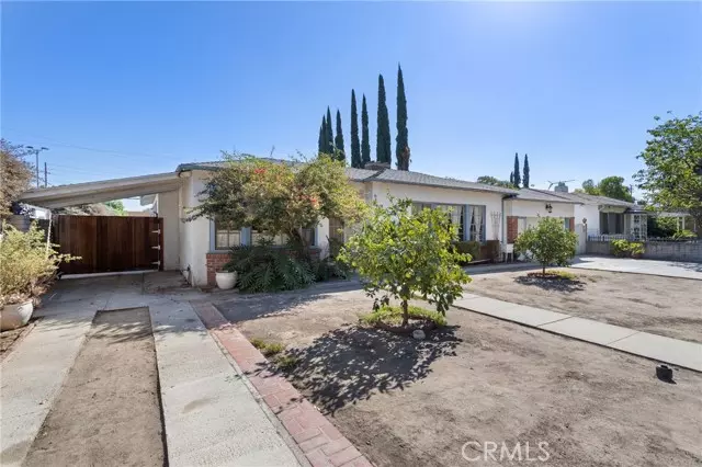 6448 Peach AVE, Van Nuys, CA 91406