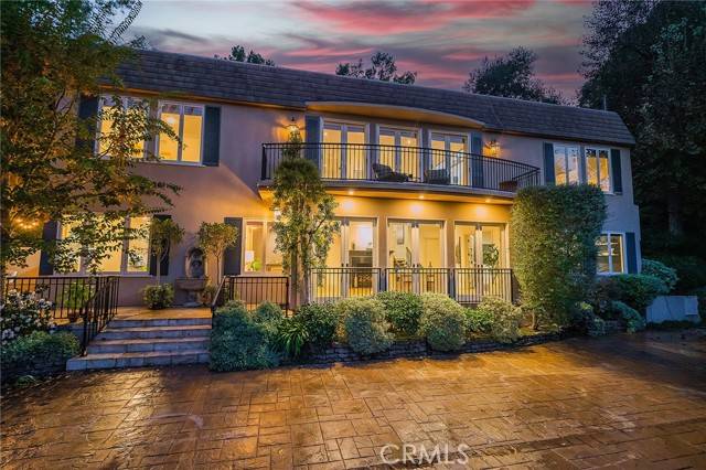 980 Ellington LN, Pasadena, CA 91105