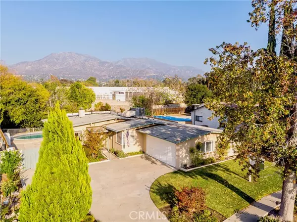 Sunland, CA 91040,10348 Mather AVE