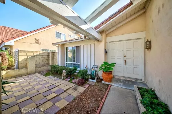 La Palma, CA 90623,5752 Park West CIR