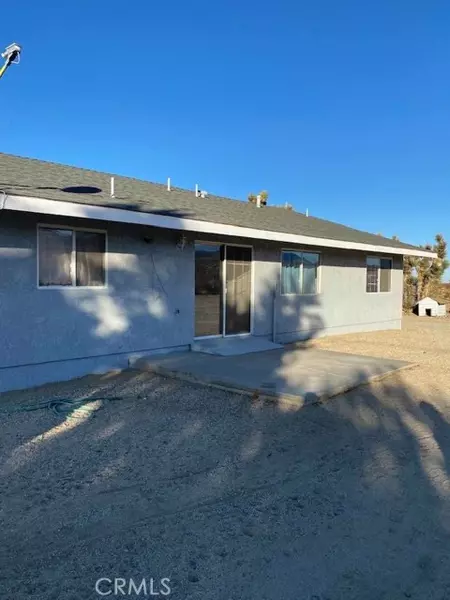 33122 168th ST, Llano, CA 93544