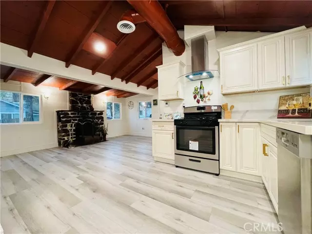 40168 Highland RD, Big Bear Lake, CA 92315