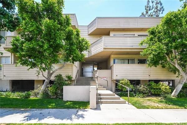 9920 Jordan AVE 5, Chatsworth, CA 91311