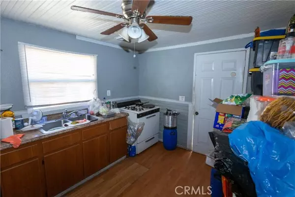 Pacoima, CA 91331,10852 Sutter AVE