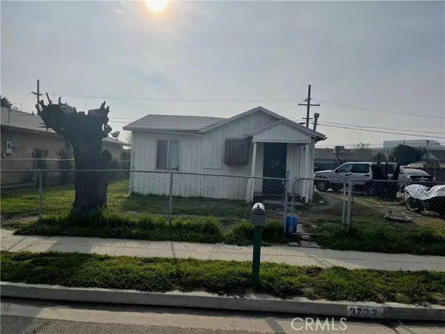 3727 S Ward AVE, Fowler, CA 93725