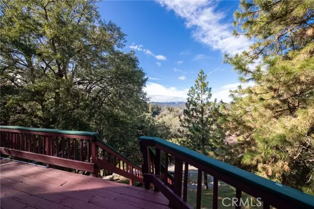 25105 Jewel DR, Crestline, CA 92325