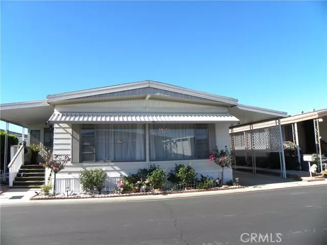 8811 Canoga AVE 319, Canoga Park, CA 91304